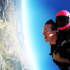 Went skydiving for the first time!